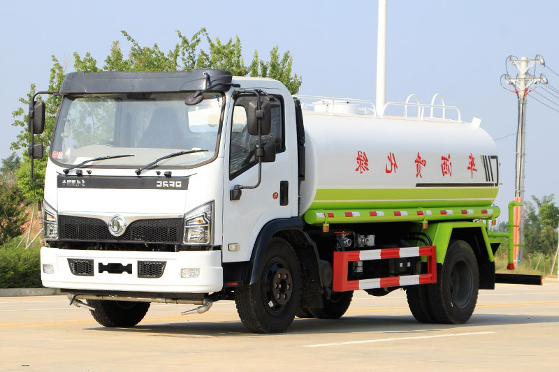 國(guó)六大福瑞卡9.2噸灑水車