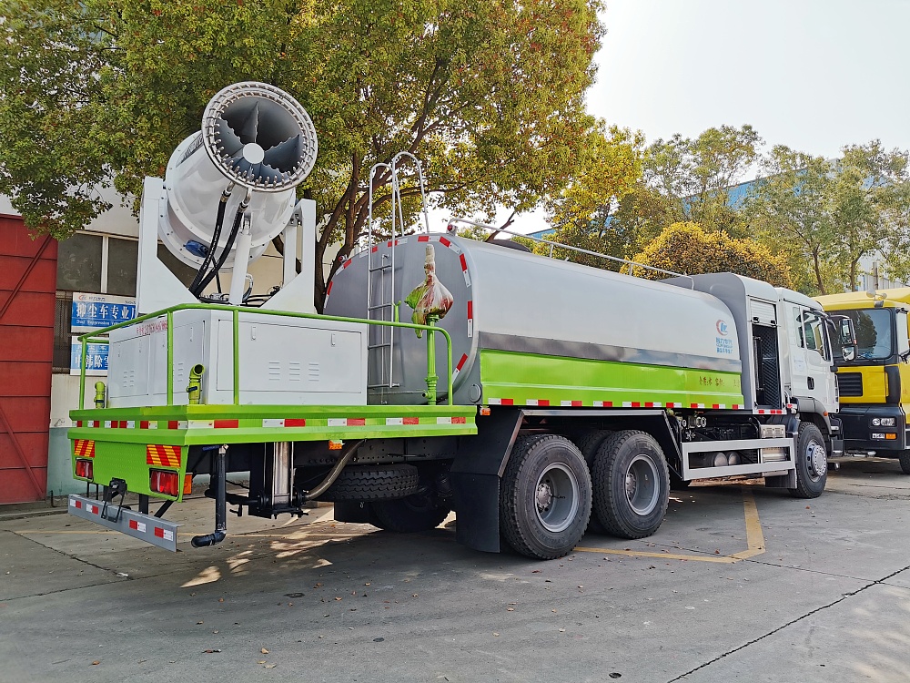 國六重汽汕德卡后雙橋16立方抑塵車