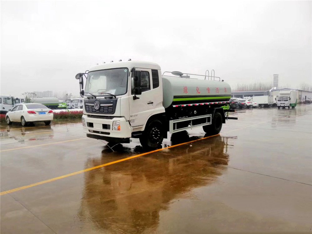 國(guó)六東風(fēng)天錦13方灑水車