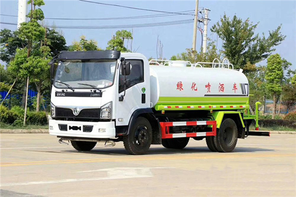 國(guó)六東風(fēng)福瑞卡10噸灑水車
