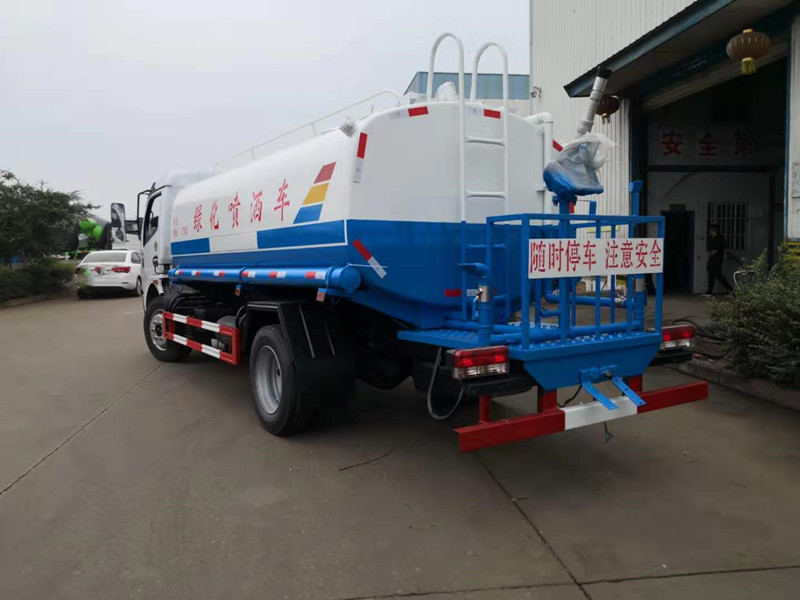 國六東風(fēng)凱普特8噸灑水車廠家報(bào)價(jià)
