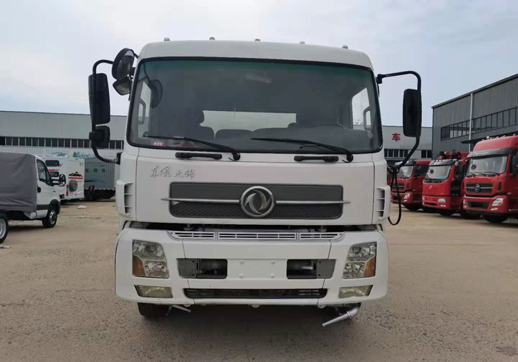 二手東風(fēng)天錦十五噸灑水車