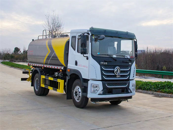 國六東風(fēng)華神T5 15方灑水車_灑水車廠家
